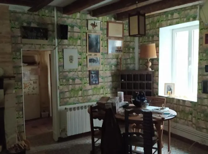 Chambre Chez L\'Habitant Rouge Maison Ancienne